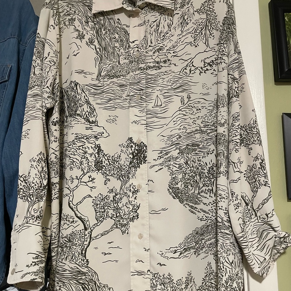 H&M Black and White Scenic Print Shirt